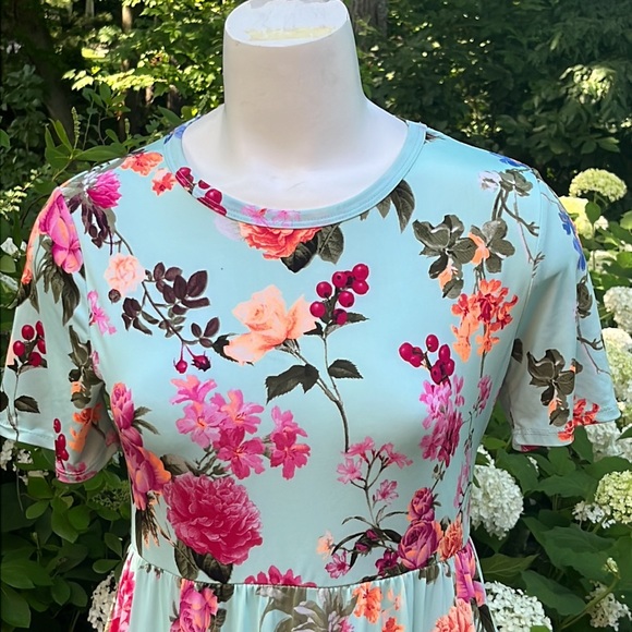 Saved By The Dress attractive floral maxi M-L - Picture 3 of 13